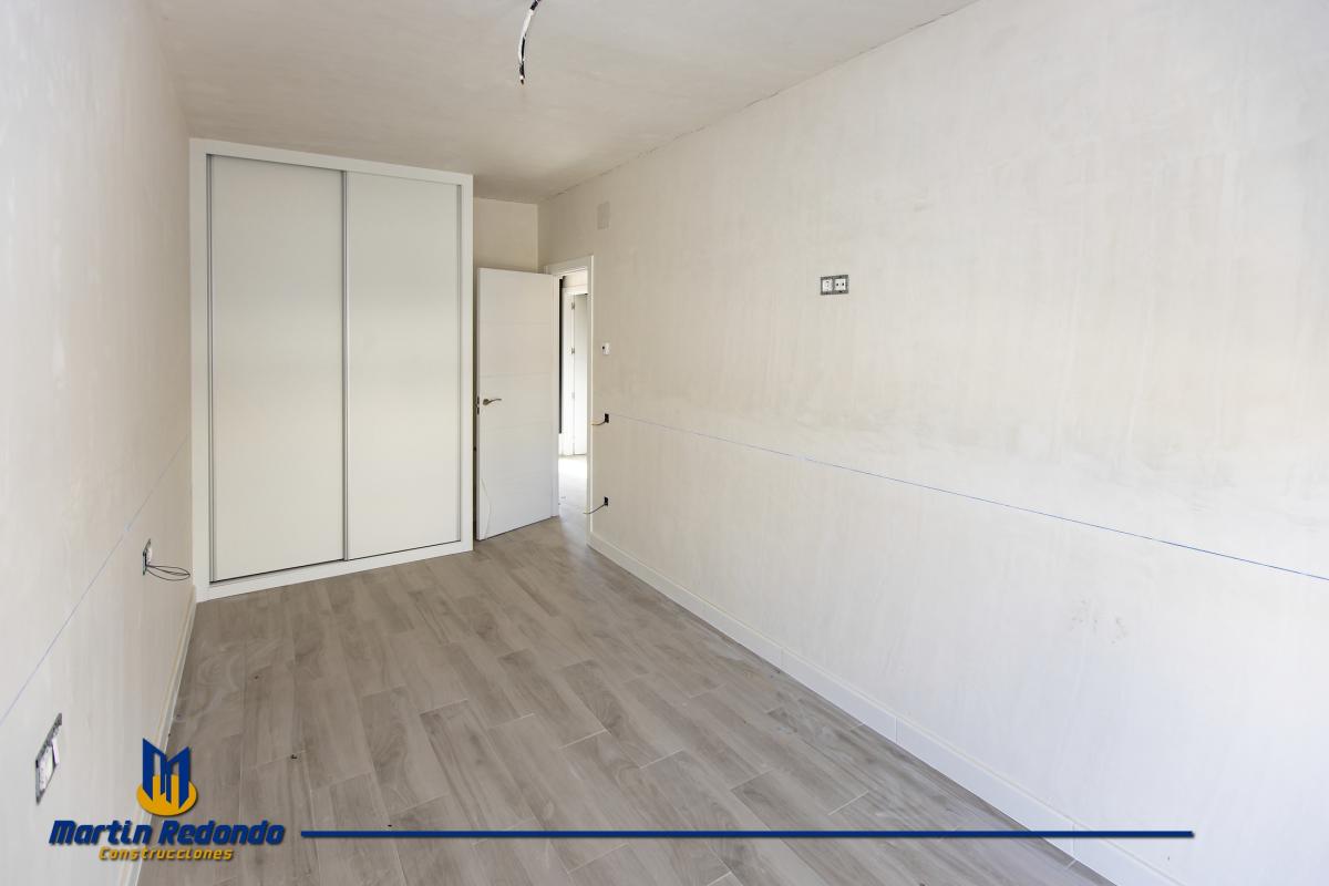 Bolivia - Promociones - Mart�n Redondo Construcciones - Mocej�n - Toledo